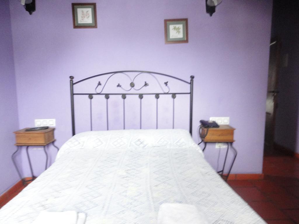 Hostal Venta Liara Allepuz الغرفة الصورة