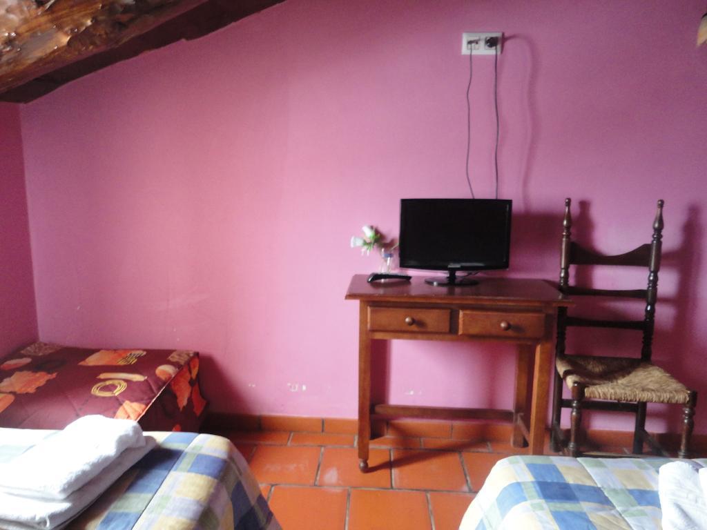 Hostal Venta Liara Allepuz الغرفة الصورة